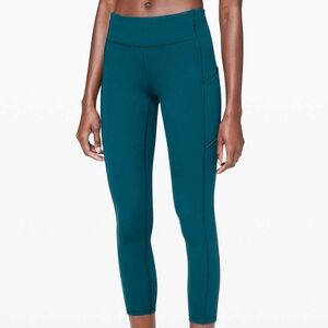 Lululemon Speed Up Tight 25" Bermuda Teal size 8